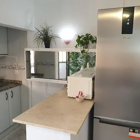 Apartamento Palmeras Confort Familiar Cerca De La Playa *